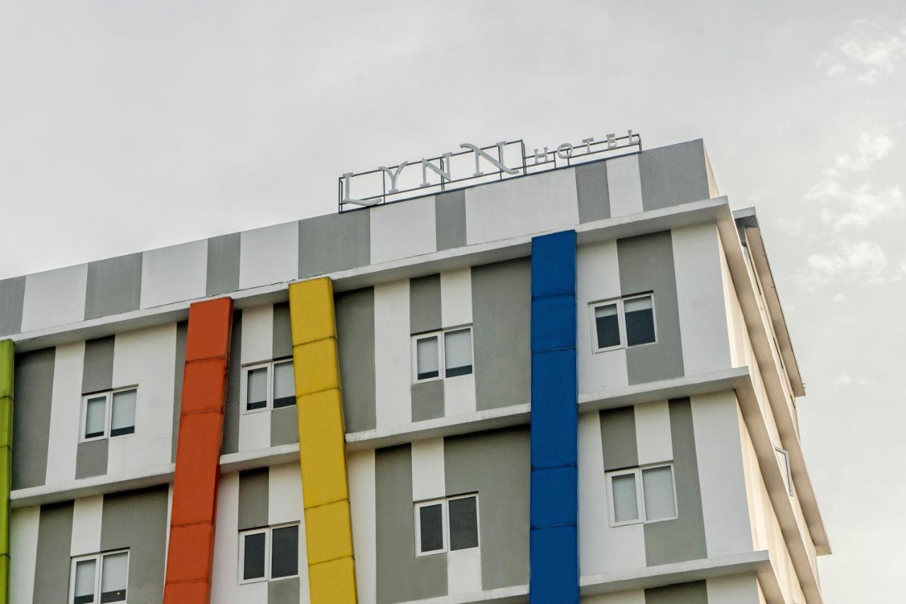 Lynn Hotel Serang Exterior foto